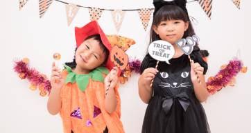 children in halloween costumes